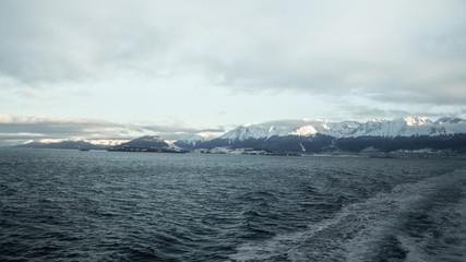 MONTAÑAS NEVADAS USHUAIA/ ARGENTINA