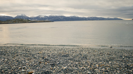 MONTAÑAS NEVADAS USHUAIA/ ARGENTINA