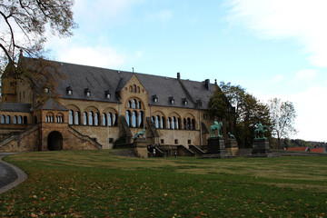 Fototapeta na wymiar Die Kaiserpfalz in Goslar
