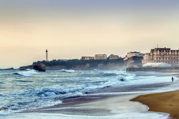 Keuken spatwand met foto Golven op het strand in Biarritz, Frankrijk © borisb17