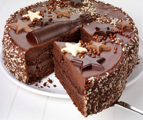 CHOCOLATE PARTY CAKE