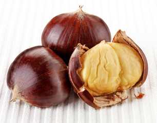 THREE CHESTNUTS