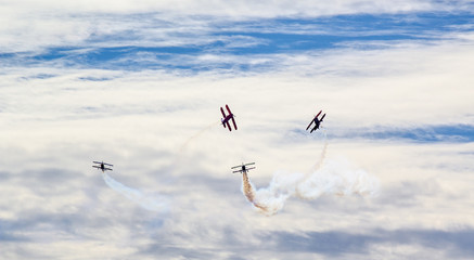 acrobatic aeroplanes