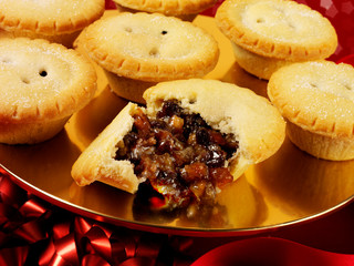 CHRISTMAS MINCE PIES