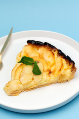 Apple pie with cinnamon and mint