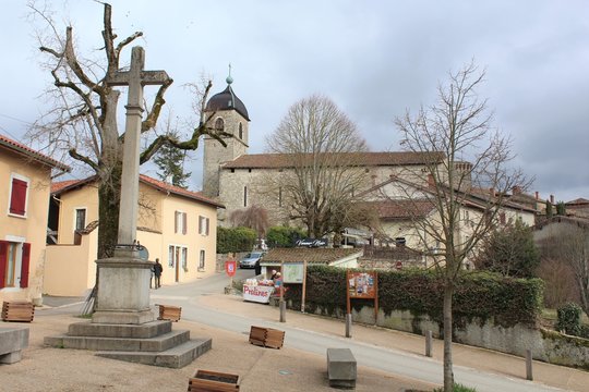 VILLAGE MEDIEVAL DE PEROUGES - AIN