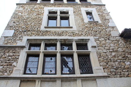 VILLAGE MEDIEVAL DE PEROUGES - AIN