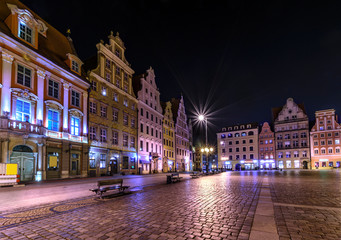 Fototapeta na wymiar Architecture of the old town in Wroclaw at night, Poland. 