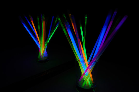 Arrangement of glow sticks 