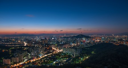 Fototapeta na wymiar Twilight sky at seoul city south Korea 