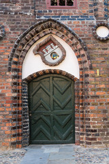 Grüne Eingangstür in Lüneburg
