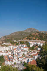 Fototapeta na wymiar pueblo blanco de la serranía de Málaga, Casares