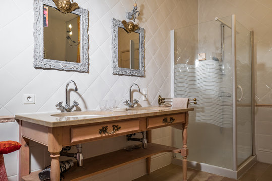 salle de bain ancienne