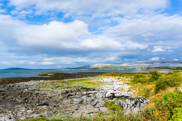 Naklejka na ściany i meble Burren Landschaft in Irland