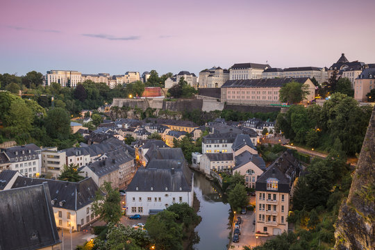 View over the Grund (Lower Town) towards Saint Esprit Plateau and the city beyond City