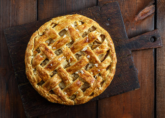 baked whole round apple pie
