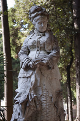 statue of Julia Bentley e l’Ingegnere Benjamin Whitehead in the cemetery of Staglieno in Genova