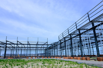 Obraz premium The steel frame structure is under construction