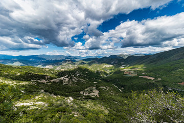Cielo nublado, Hierve el agua