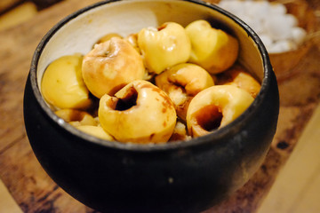 apples in the pot on the table