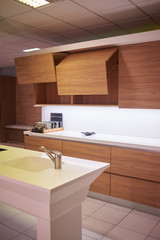 Muestra de cocina moderna en madera