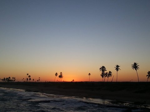 P&ocirc;r do Sol em Arembepe 