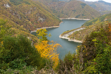 Obraz na płótnie Canvas Amazing Autumn view of Tsankov kamak Reservoir, Smolyan Region, Bulgaria