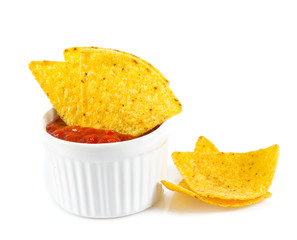 nachos and tomato dip