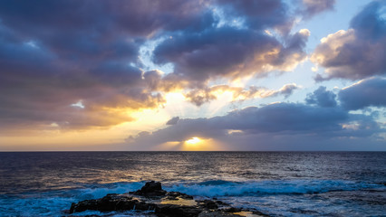Sonnenuntergang an der Küste von Lanzarote