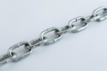 Obraz premium Diagonal metal chain