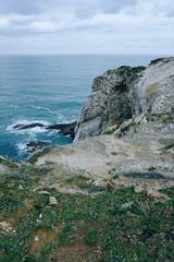 the cliff and ocean in the coast 