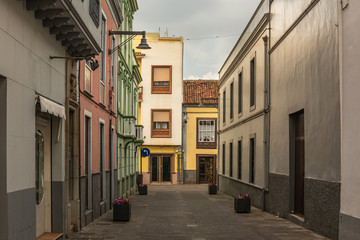 Fototapeta na wymiar Streets of the municipality of La Laguna in Santa Cruz de Tenerife in the Canary Islands (Spain)