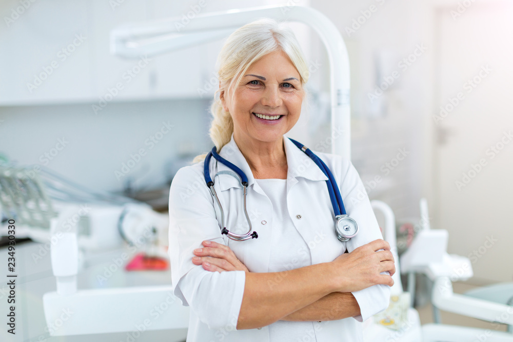 Sticker senior female doctor