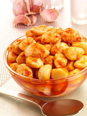 MARINATED GARLIC CLOVES