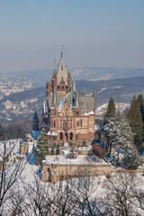 Obraz premium Schloss Drachenburg im Siebengebirge im Winter