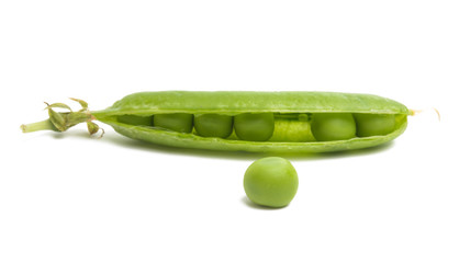 green peas isolated