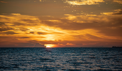 sonnenuntergang am meer