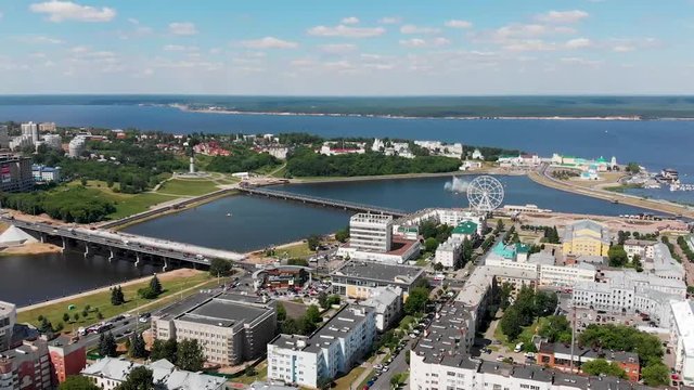 Qizni sudrab sikishdi