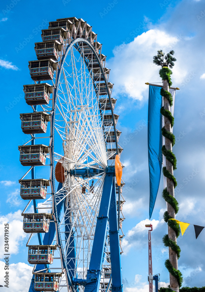 Wall mural ferris wheel - oktoberfest 2018 - munich - bavaria