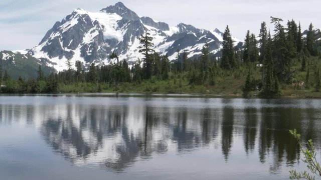 4K 60p shot of mt shuksan and picture lake at mt baker wilderness in the us pacific northwest