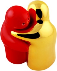 Salt And Pepper Castors Hugging - Isolated