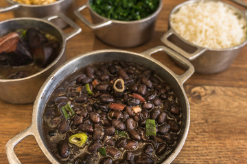 Dishes that are part of the traditional feijoada, typical Brazilian food
