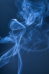 Obraz premium Abstract blue smoke swirls