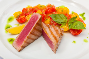Tuna grilled vegetables