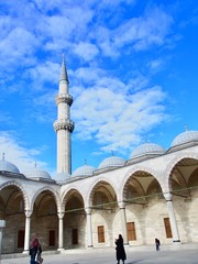 Fototapeta na wymiar Minaret of The Süleymaniye Mosque in Istanbul, Turkey