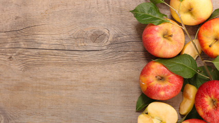 Naklejka na ściany i meble fresh apple and leaf