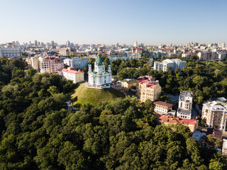 Obraz premium Aerial top view to St Andrew Church in Kiev