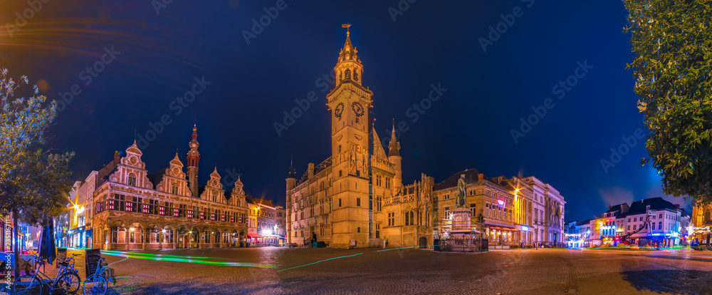 Wall mural Belfort van Aalst