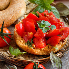 Frisella seasoned with tomatoes and herbs