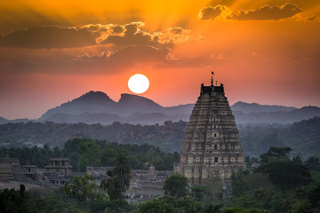 Landscape view of the ancient city of Vijayanagara with the Virupaksha Temple, Hampi, Karnataka,...